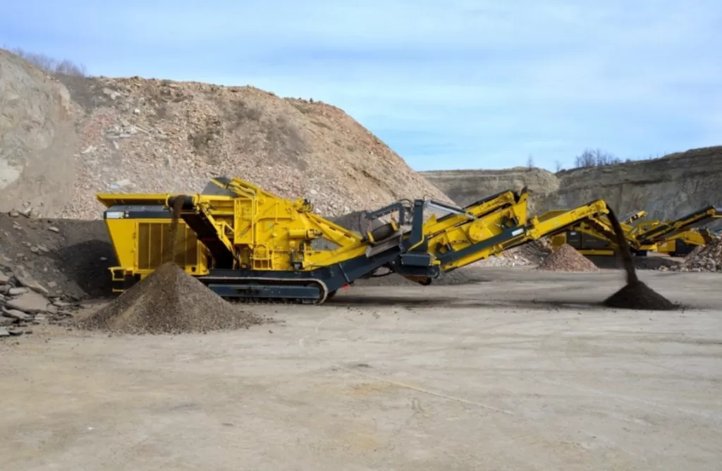Track-mounted Impact Crushers on-site work