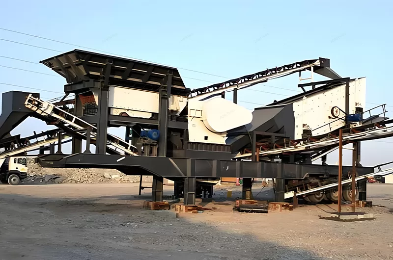 Mobile jaw crusher working site