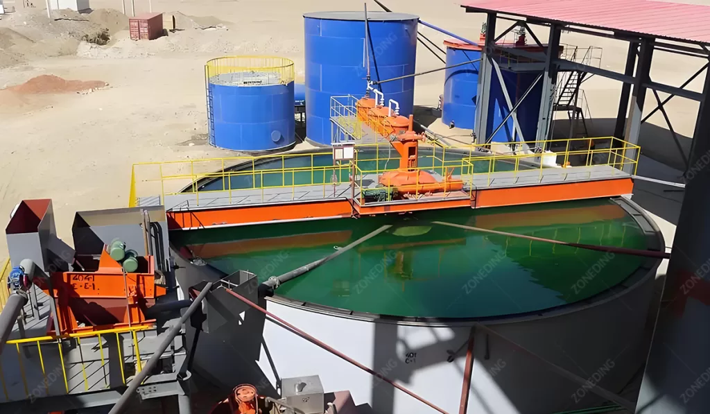Thickener tailings treatment site with water pipe system
