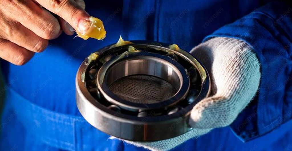 jaw crusher Bearing Lubrication