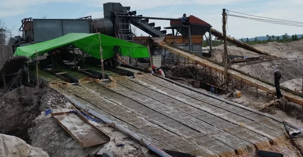 sluice box work site